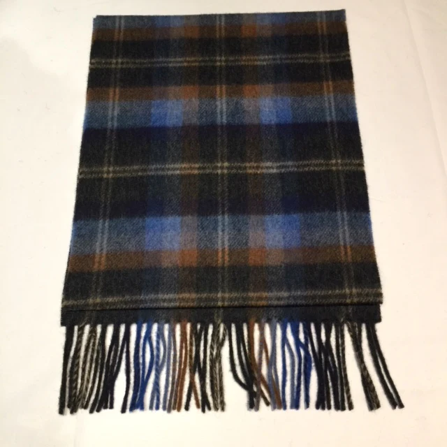 100% Lambswool Scarves - Image 23