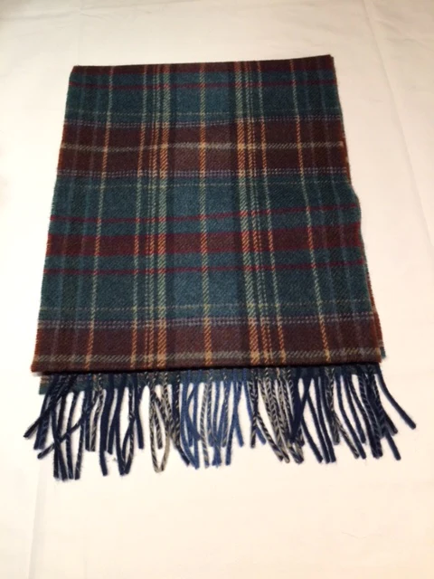 100% Lambswool Scarves - Image 27