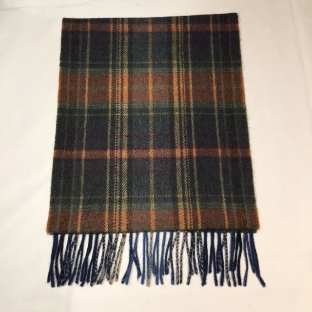 100% Lambswool Scarves - Image 29