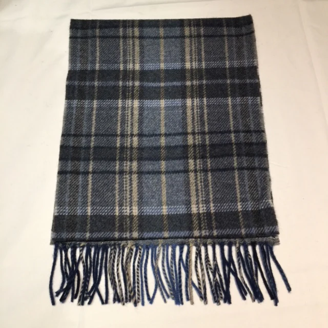 100% Lambswool Scarves - Image 30