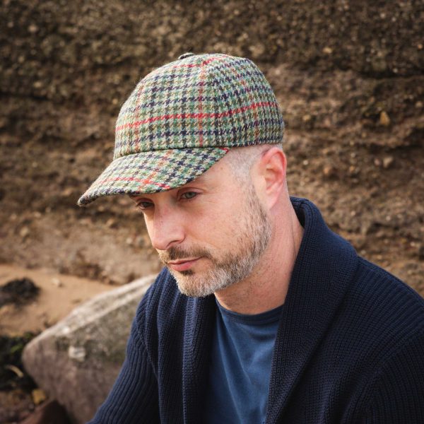 Tweed Baseball Style Cap with Earflaps - Image 38