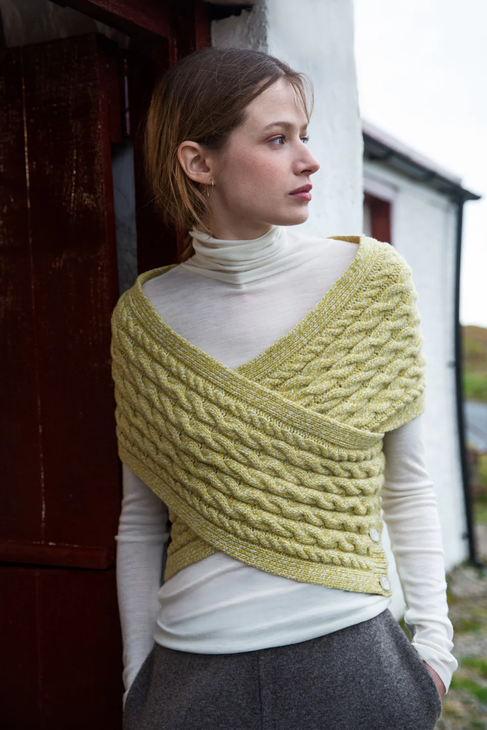 Women's Outlander Style Merino Wool and Cashmere Wrap - Image 3